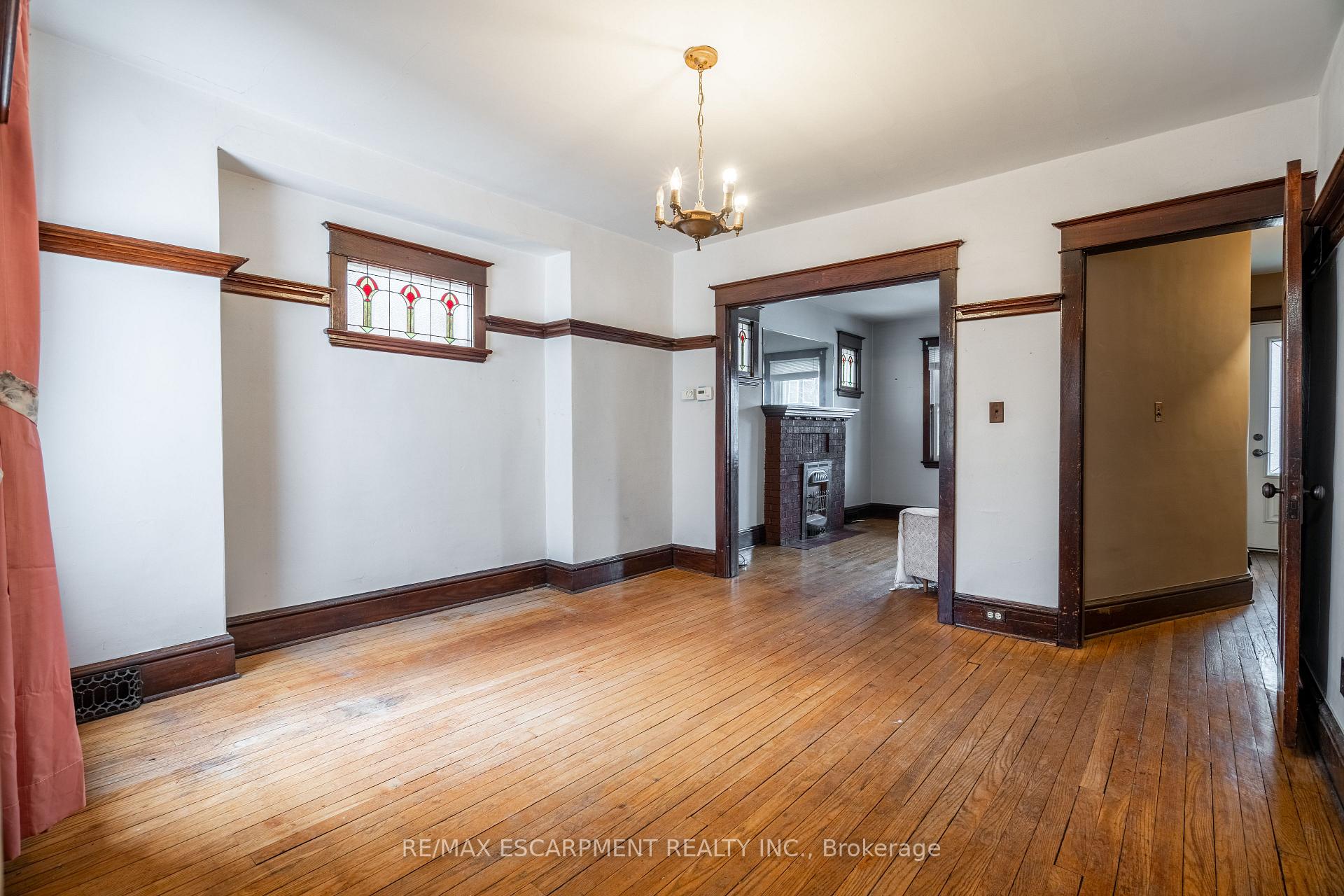 Photo 18 of 191 Rothsay Avenue, Hamilton, Delta — HOMEH