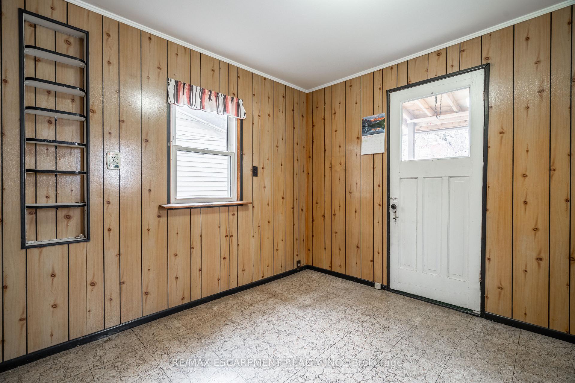 Photo 19 of 191 Rothsay Avenue, Hamilton, Delta — HOMEH
