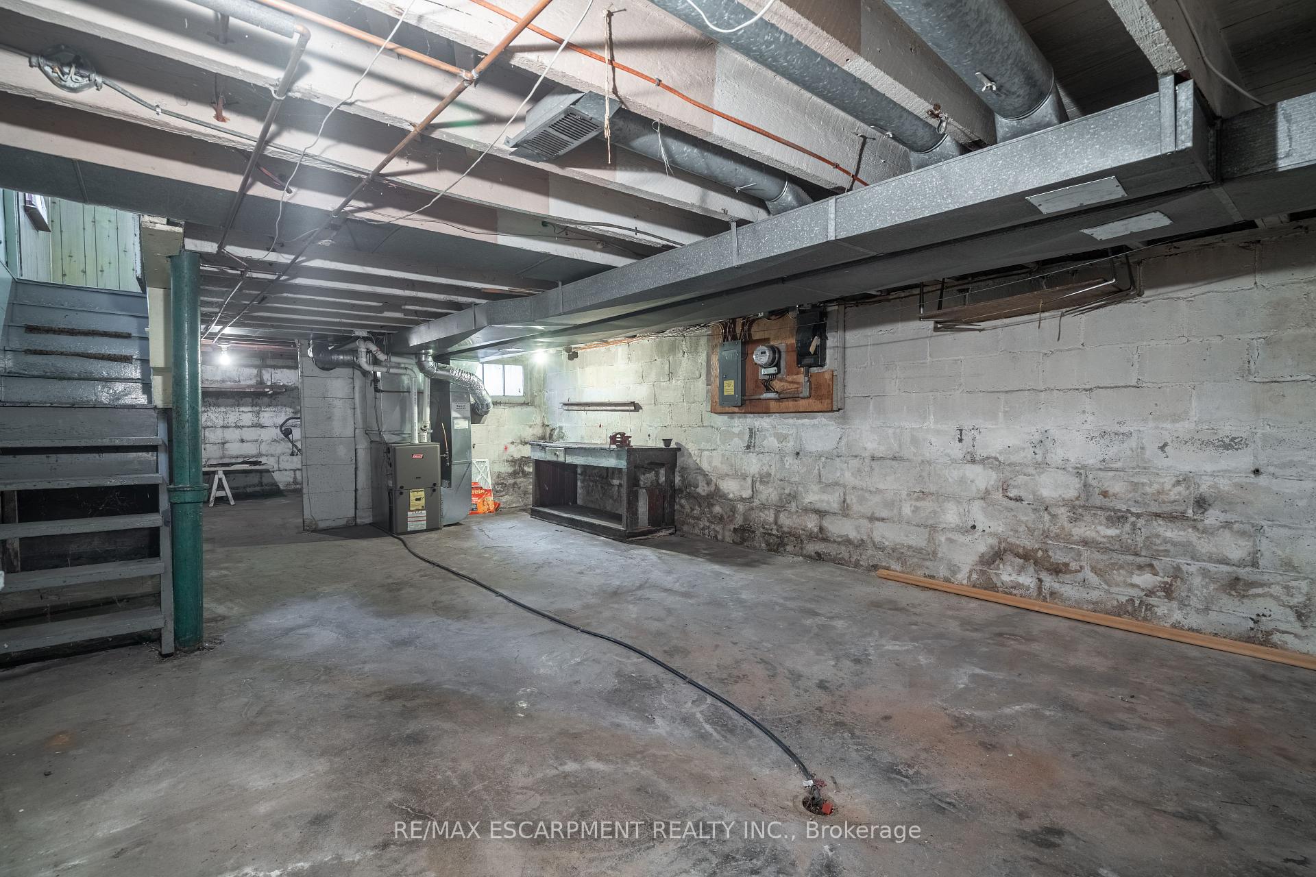Photo 30 of 191 Rothsay Avenue, Hamilton, Delta — HOMEH