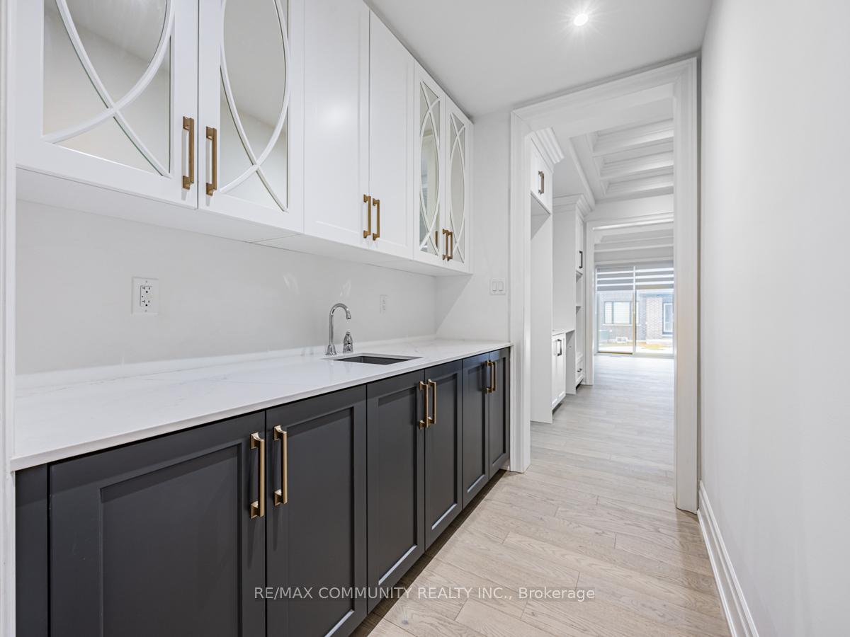 Photo 5 of 24 Arbordale Drive, Vaughan, Vellore Village — HOMEH