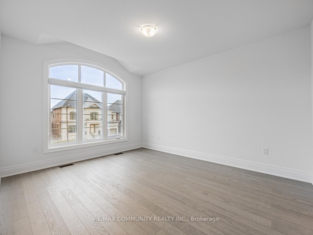 Photo 7 of 24 Arbordale Drive, Vaughan, Vellore Village — HOMEH