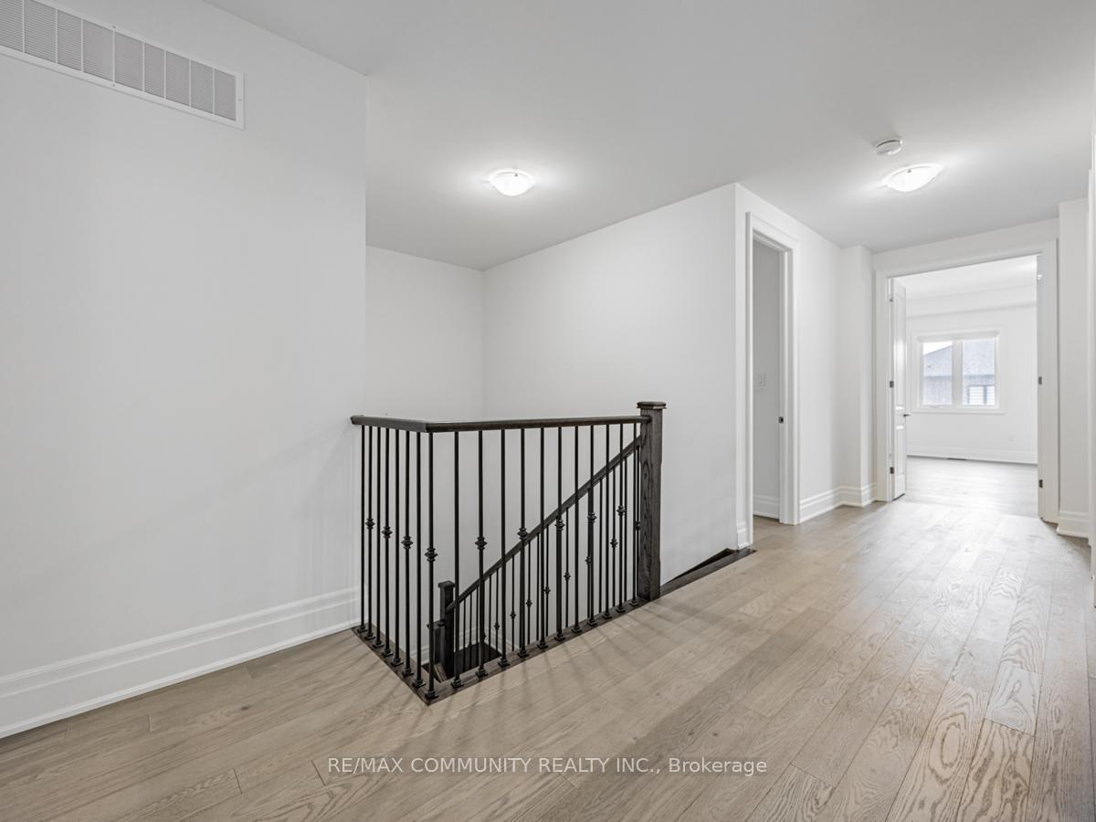 Photo 8 of 24 Arbordale Drive, Vaughan, Vellore Village — HOMEH