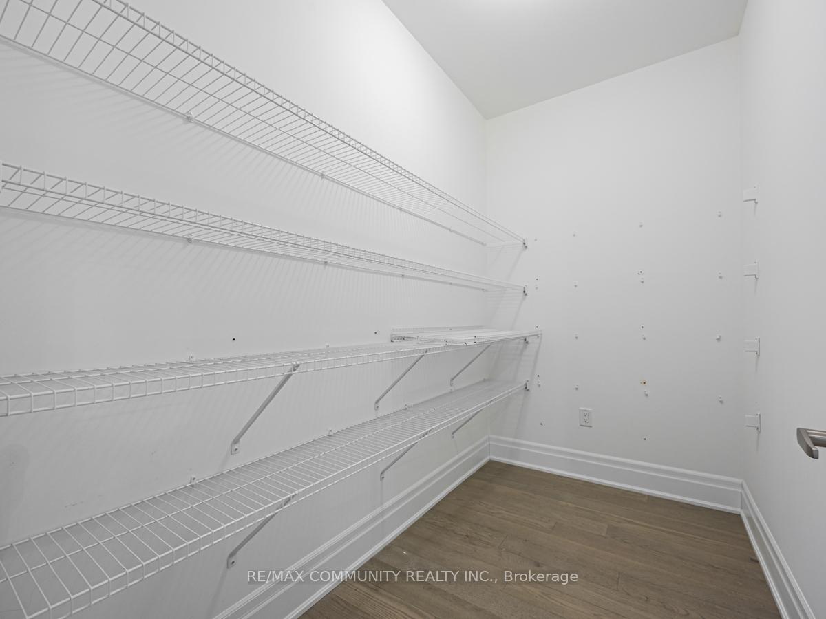 Photo 10 of 24 Arbordale Drive, Vaughan, Vellore Village — HOMEH