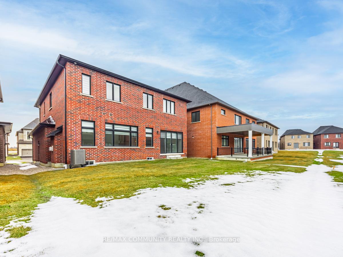Photo 16 of 24 Arbordale Drive, Vaughan, Vellore Village — HOMEH