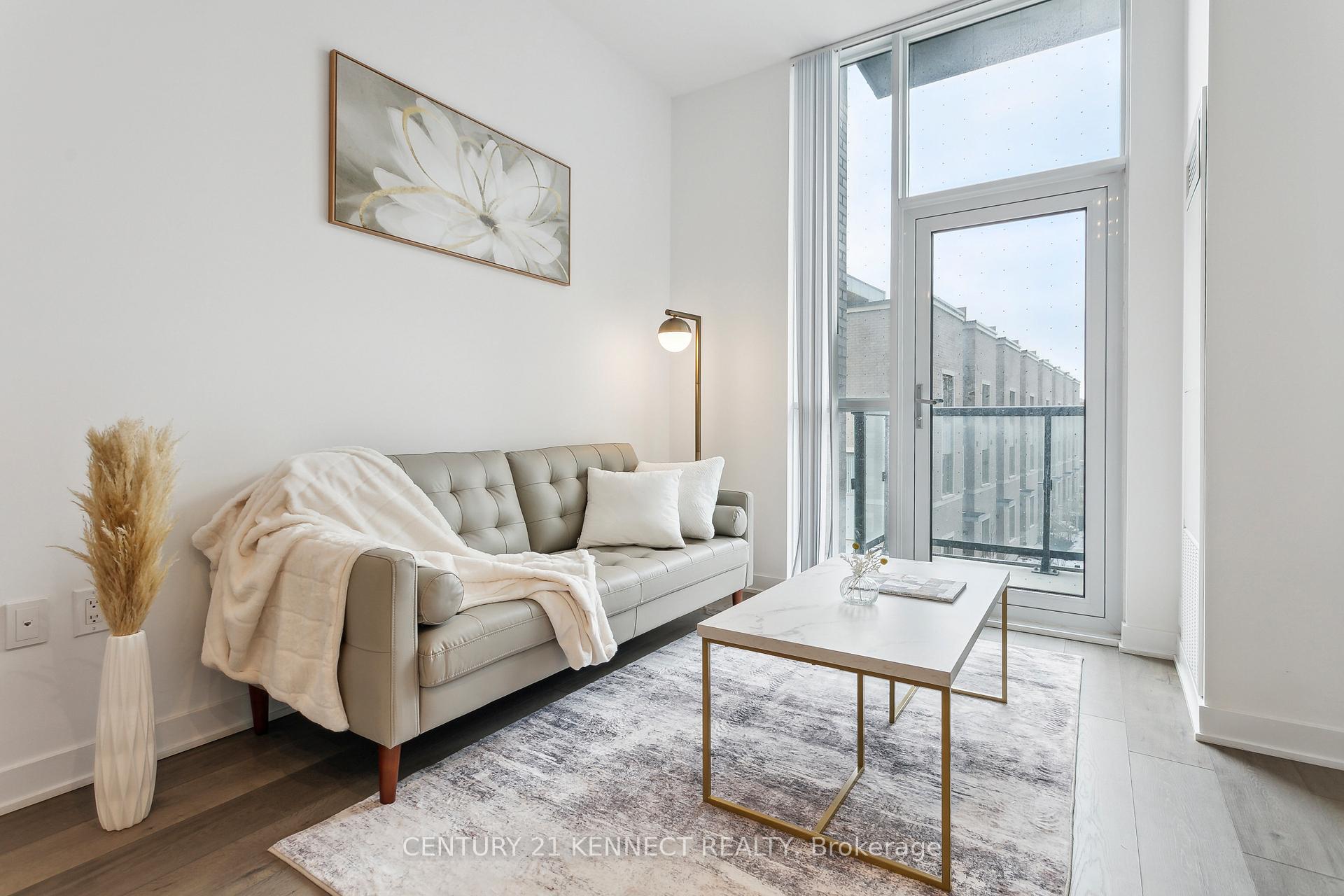 Photo 14 of Unit 222, 60 Honeycrisp Crescent, Vaughan, Vaughan Corporate Centre — HOMEH