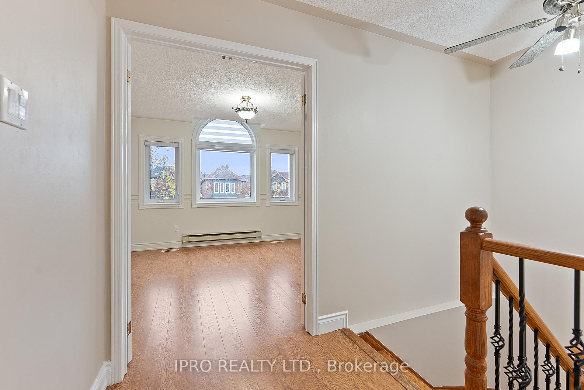 Photo 20 of 44 Bighorn Crescent, Brampton, Sandringham-Wellington — HOMEH