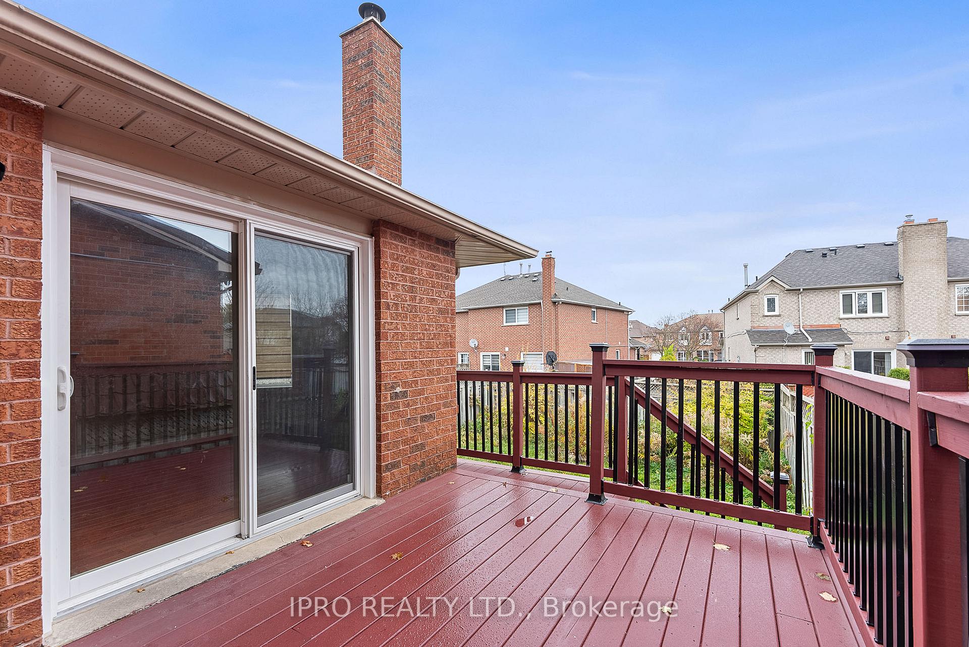 Photo 35 of 44 Bighorn Crescent, Brampton, Sandringham-Wellington — HOMEH