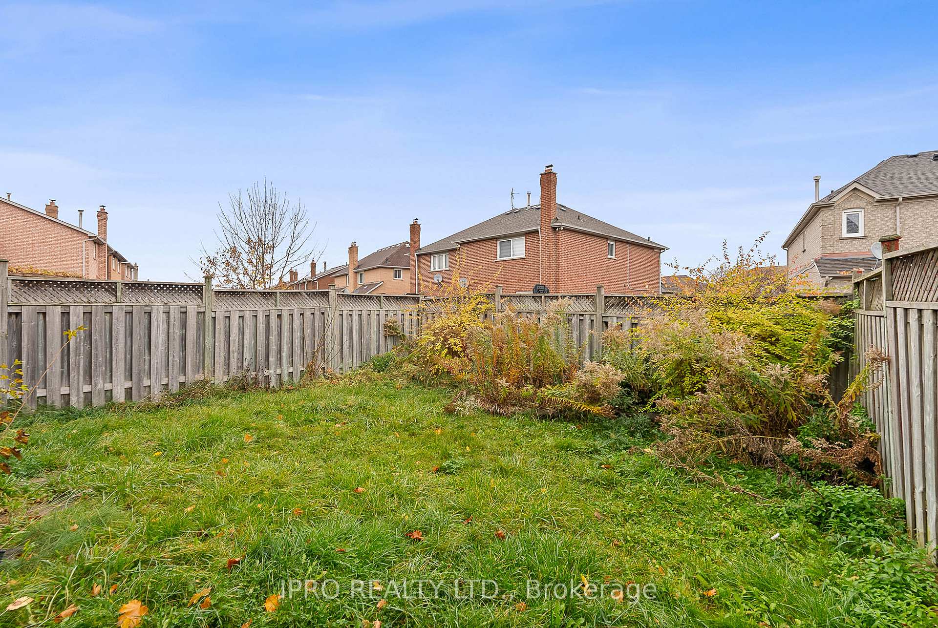 Photo 29 of 44 Bighorn Crescent, Brampton, Sandringham-Wellington — HOMEH