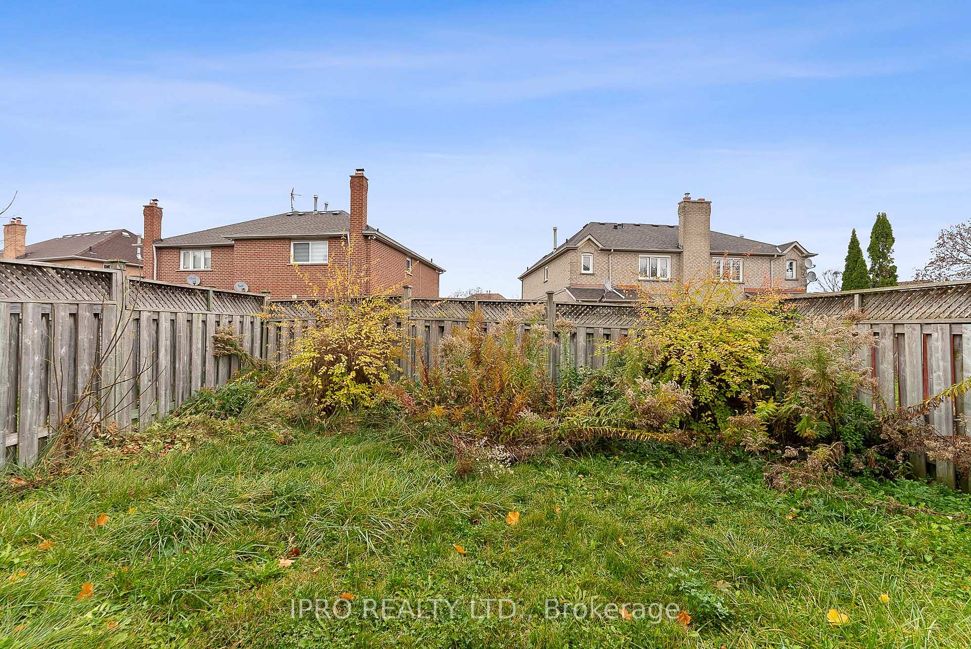 Photo 41 of 44 Bighorn Crescent, Brampton, Sandringham-Wellington — HOMEH