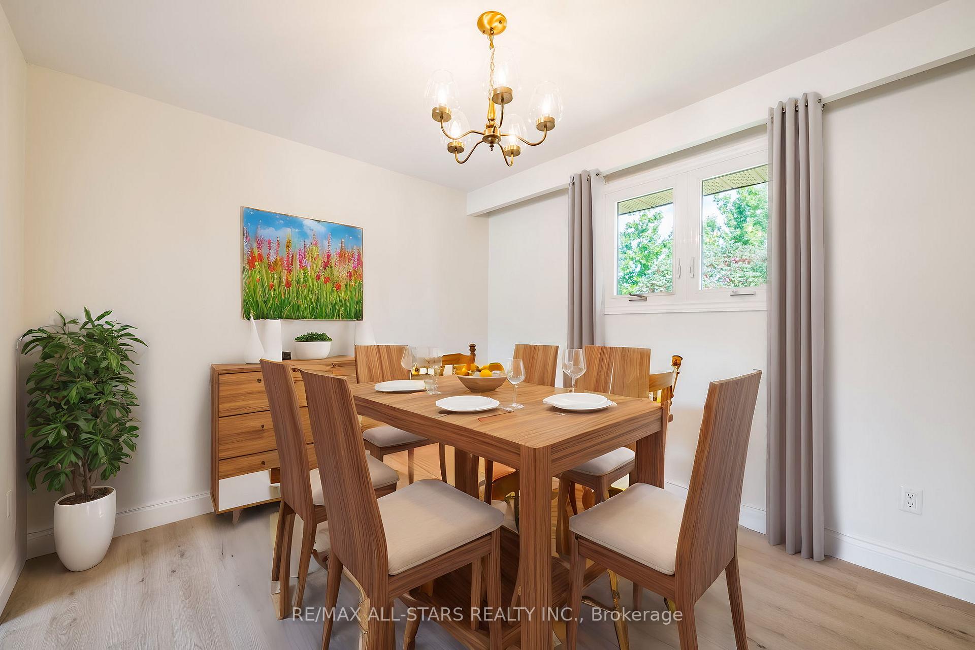 Photo 5 of 14 Kirton Court, Uxbridge — HOMEH