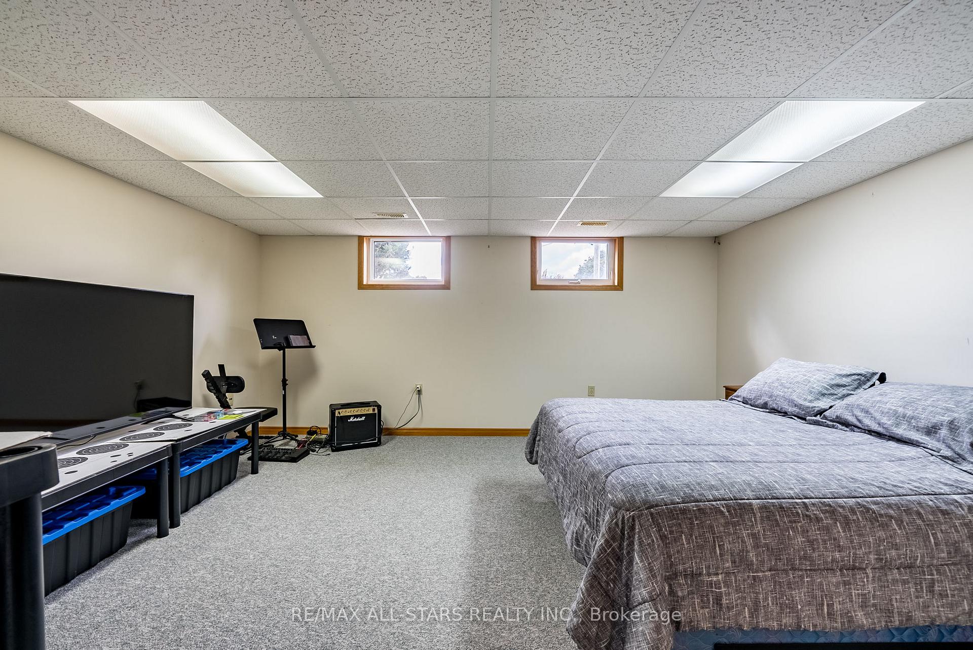 Photo 27 of 14 Kirton Court, Uxbridge — HOMEH