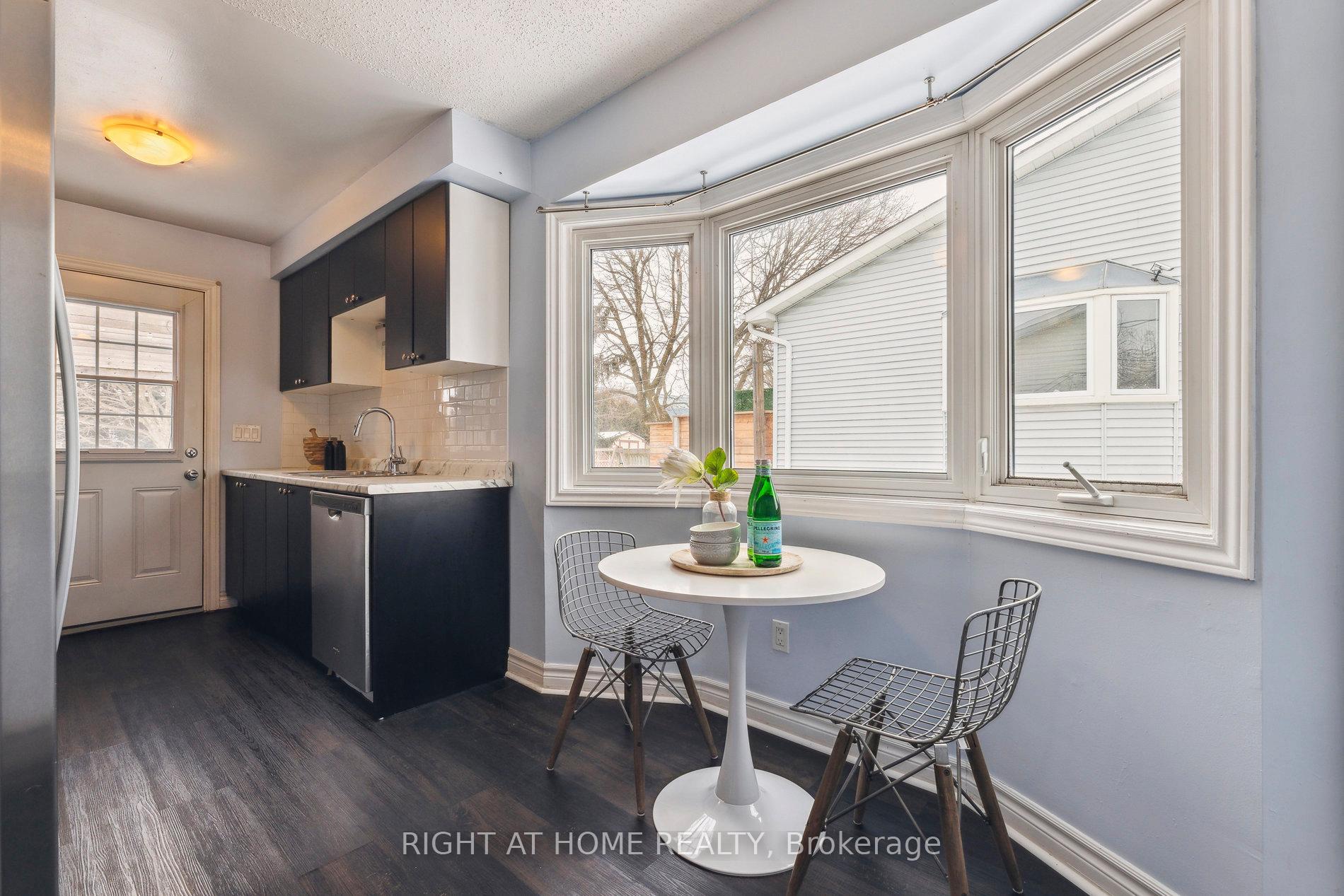 Photo 11 of 918 Westwood Crescent, Cobourg — HOMEH