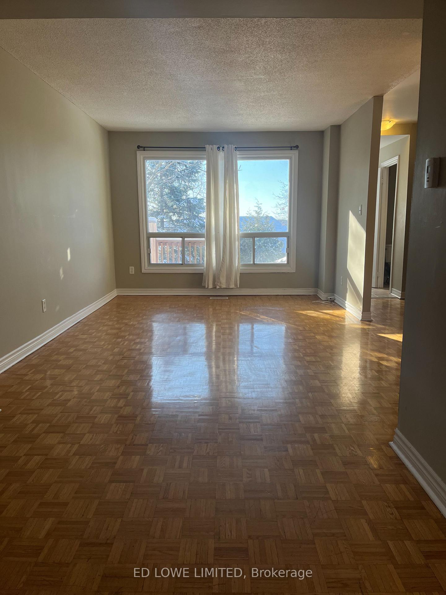 Photo 5 of Unit 21, 275 Blake Street, Barrie, North Shore — HOMEH