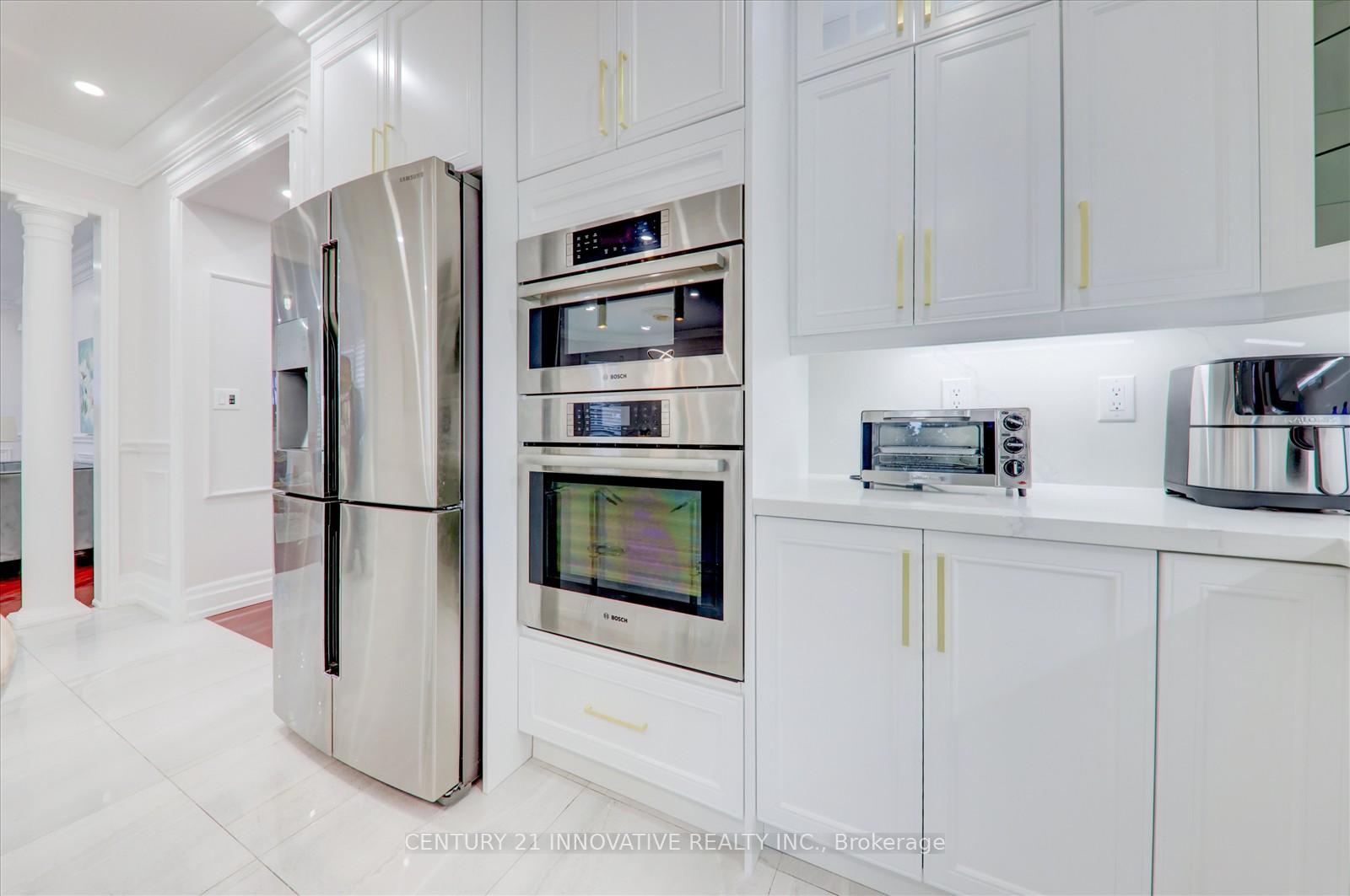 Photo 8 of 100 Chasser Drive, Markham, Greensborough — HOMEH