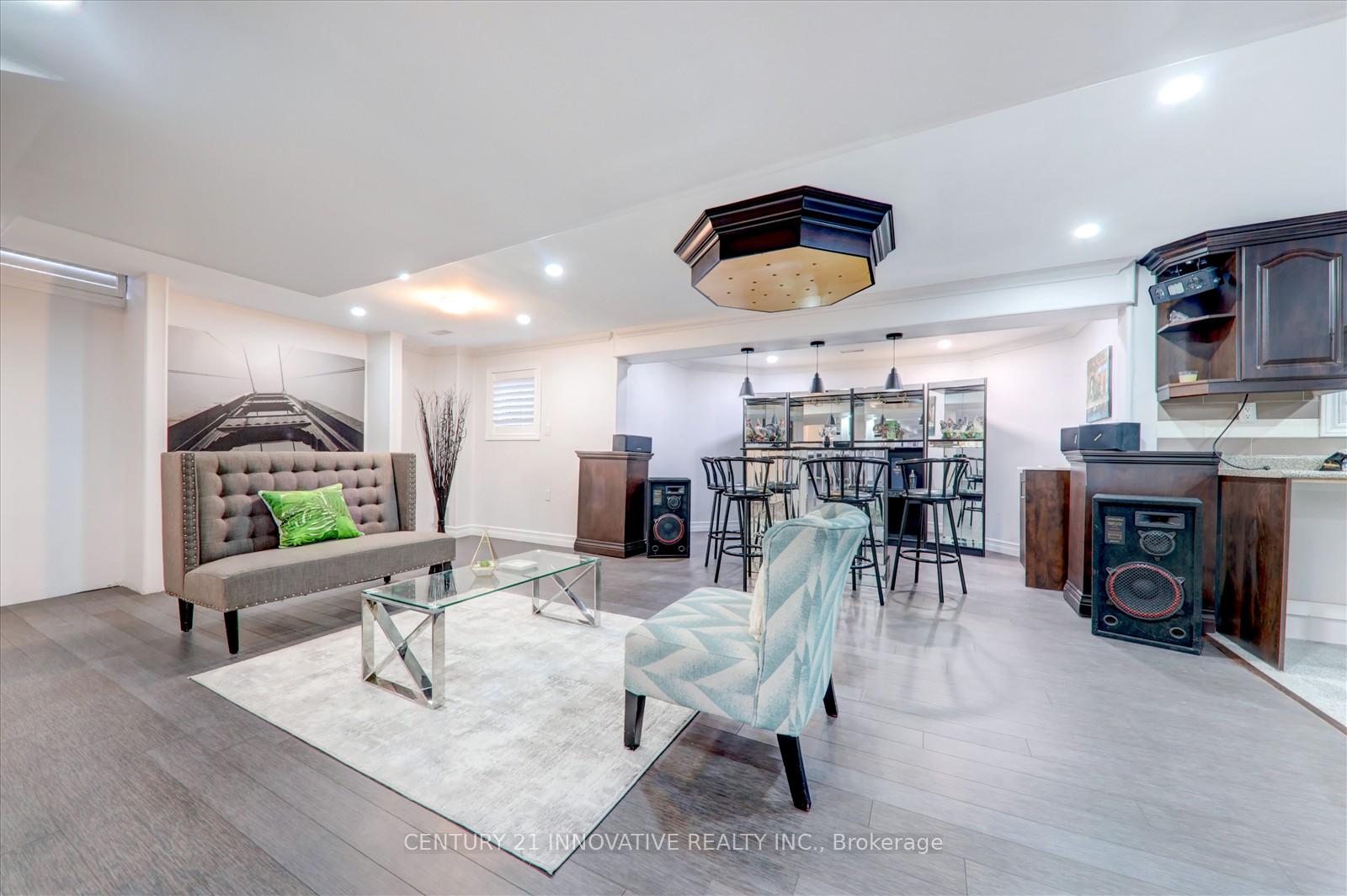 Photo 45 of 100 Chasser Drive, Markham, Greensborough — HOMEH