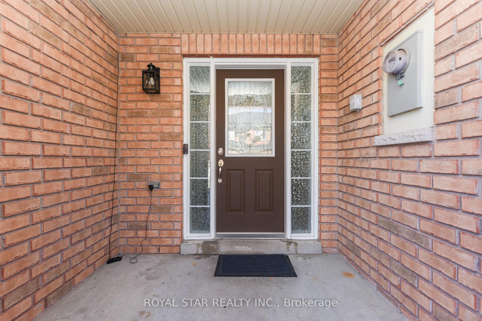 Photo 7 of Unit 113, 11 Brucewood Road N, Brampton, Sandringham-Wellington — HOMEH