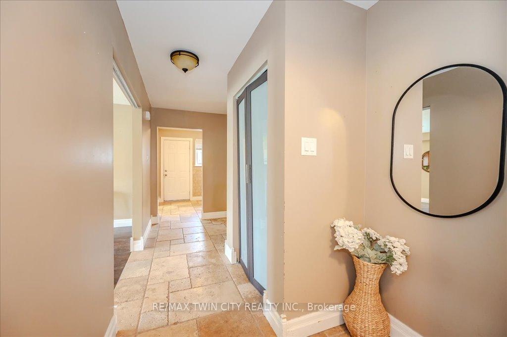 Photo 10 of 63 Markwood Drive, Kitchener — HOMEH