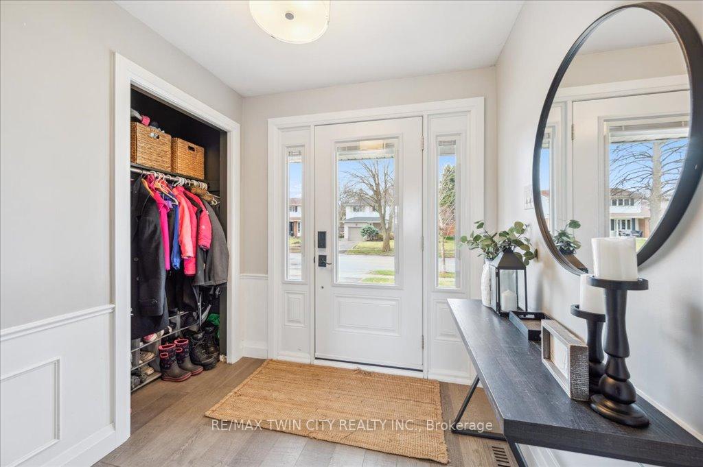 Photo 9 of 122 Forestwood Drive, Kitchener — HOMEH