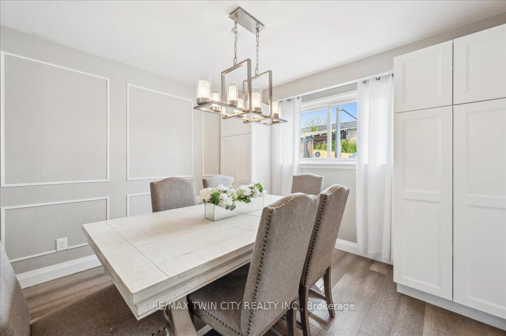 Photo 10 of 122 Forestwood Drive, Kitchener — HOMEH
