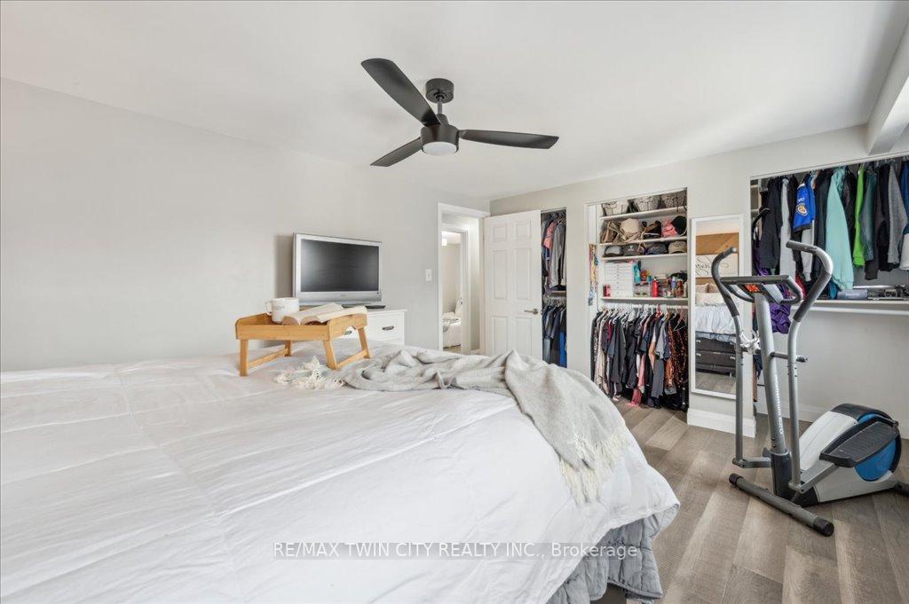 Photo 37 of 122 Forestwood Drive, Kitchener — HOMEH