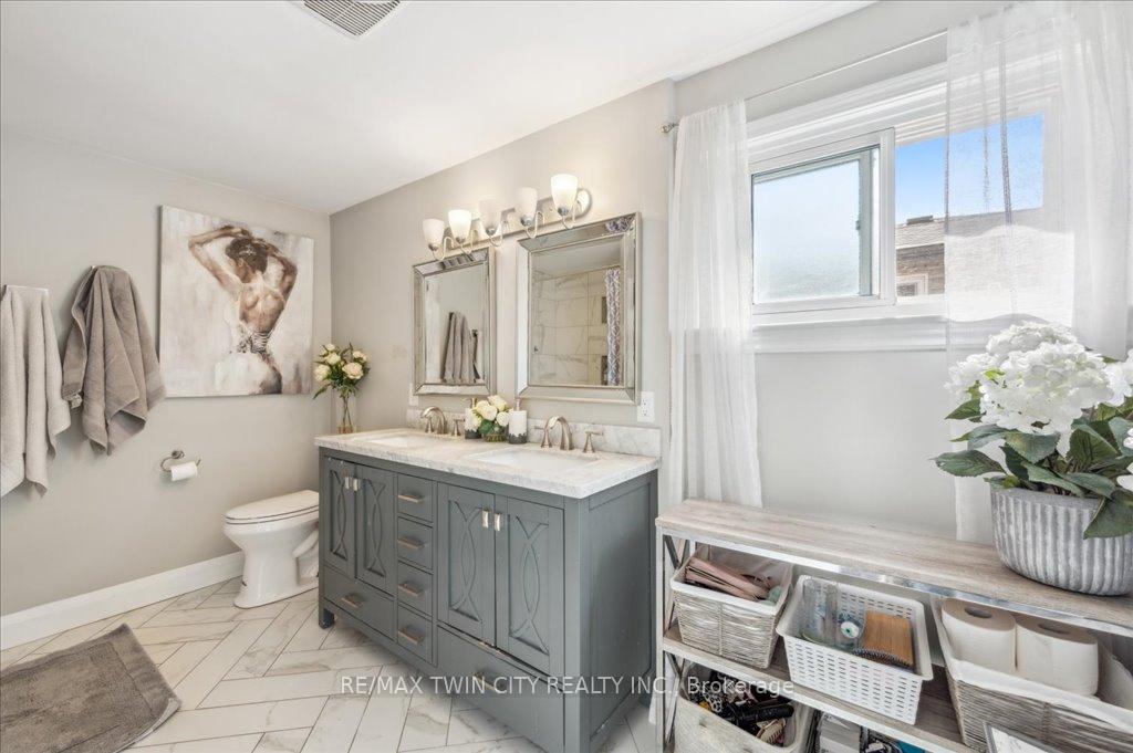 Photo 26 of 122 Forestwood Drive, Kitchener — HOMEH