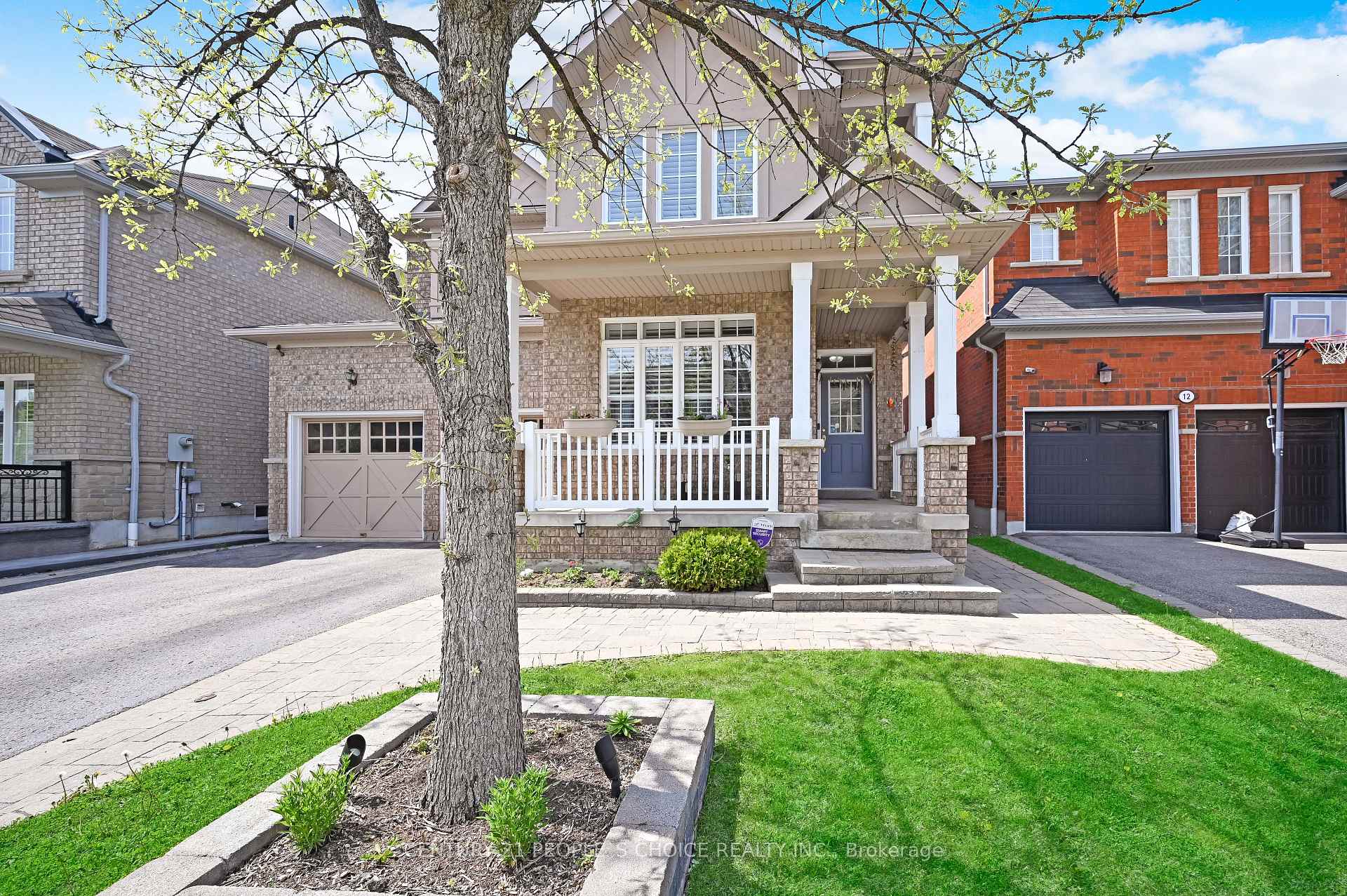 Photo 2 of 10 Ling Street, Ajax, Northwest Ajax — HOMEH