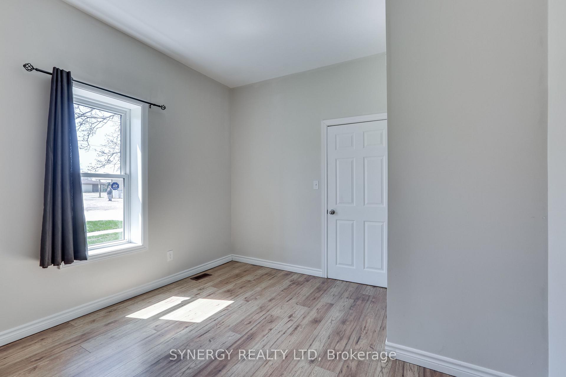 Photo 5 of 473 Front Street, Warwick, Watford — HOMEH