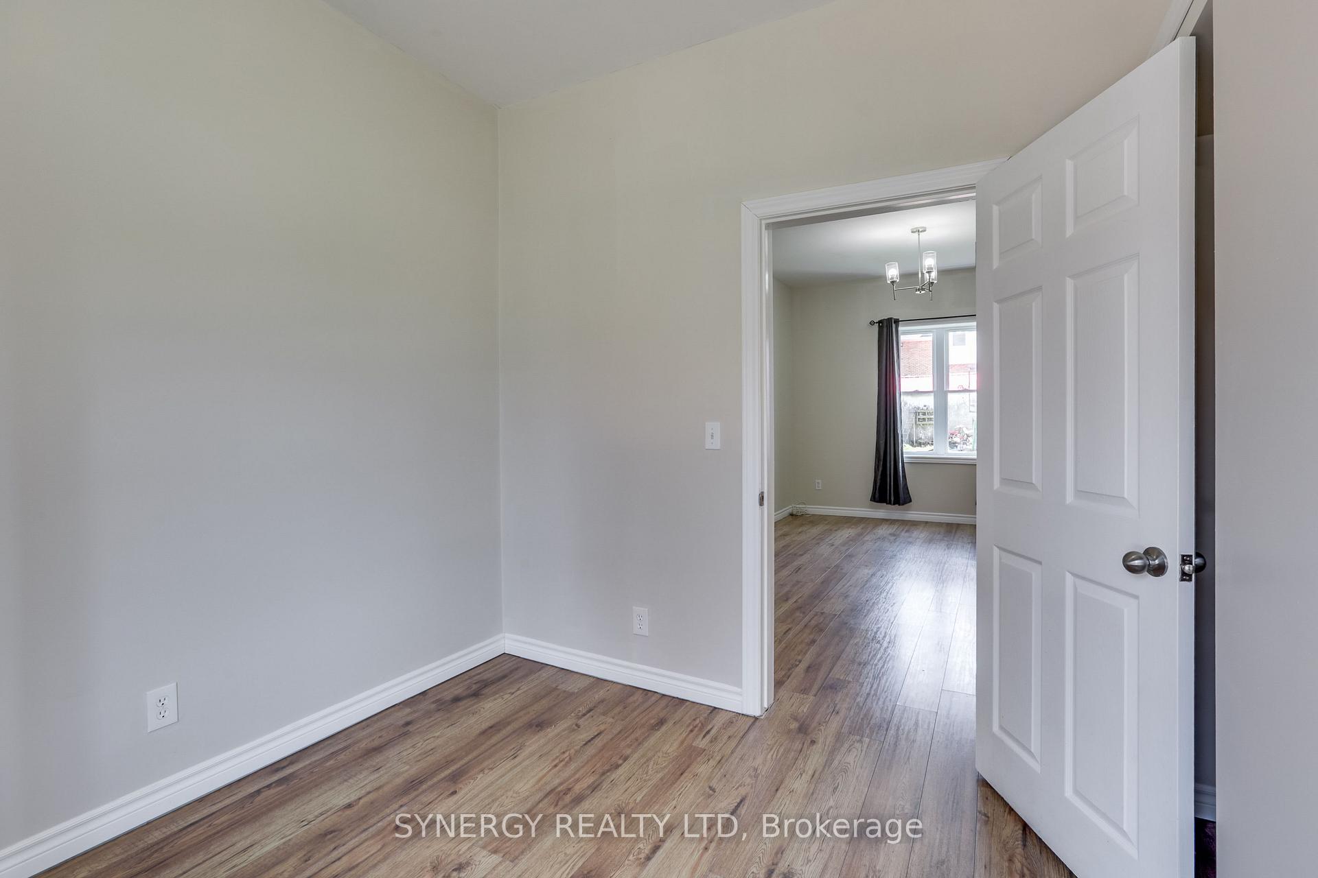 Photo 14 of 473 Front Street, Warwick, Watford — HOMEH