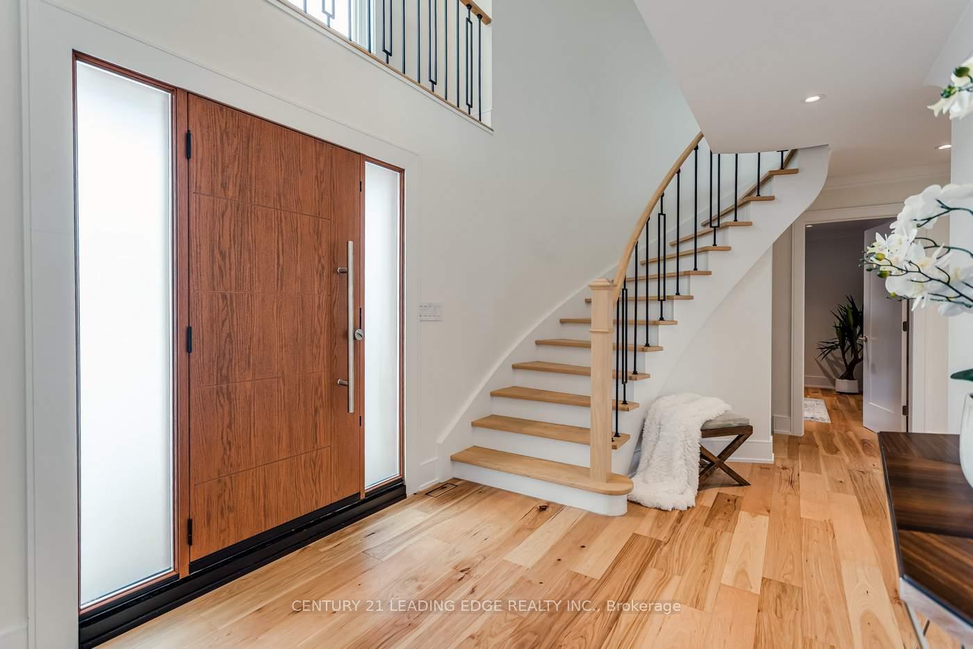 Photo 3 of 558 Pine Ridge Road, Pickering, Rosebank — HOMEH