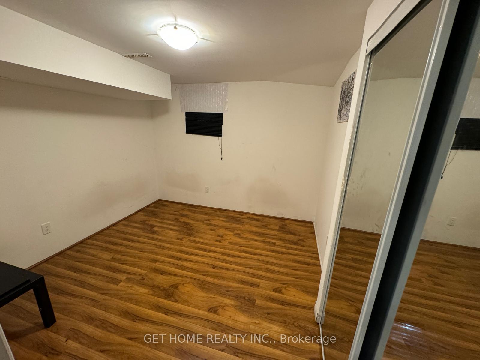 Photo 9 of Unit #Bsmt, 4 St George's Place, Brampton, Northwood Park — HOMEH
