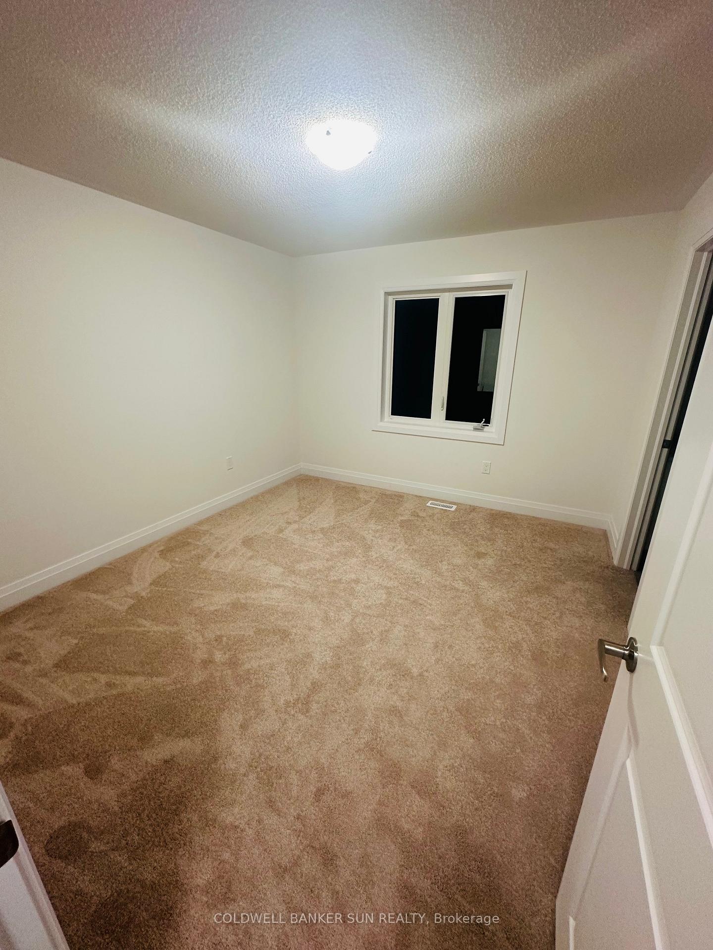 Photo 30 of 619 Windwood Drive, Hamilton, Binbrook — HOMEH