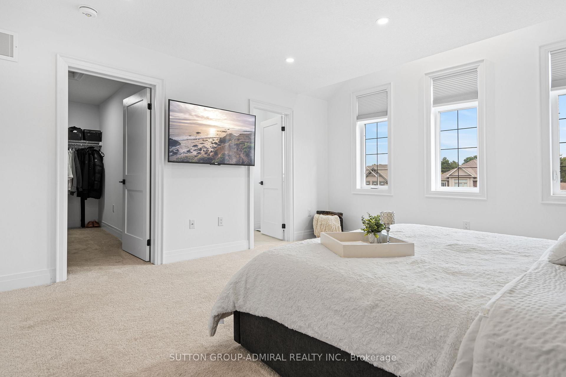 Photo 11 of 1026 Wright Drive, Midland — HOMEH