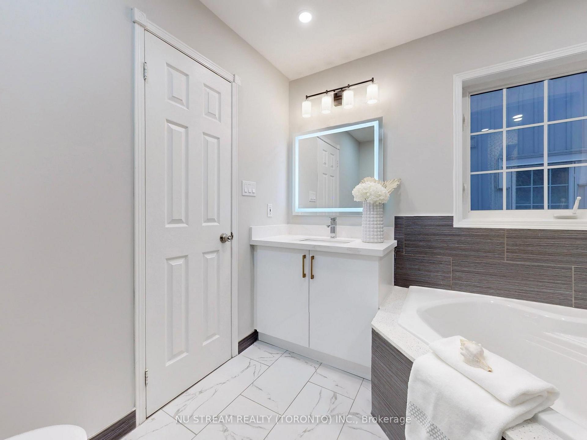 Photo 19 of 97 The Fairways, Markham, Angus Glen — HOMEH