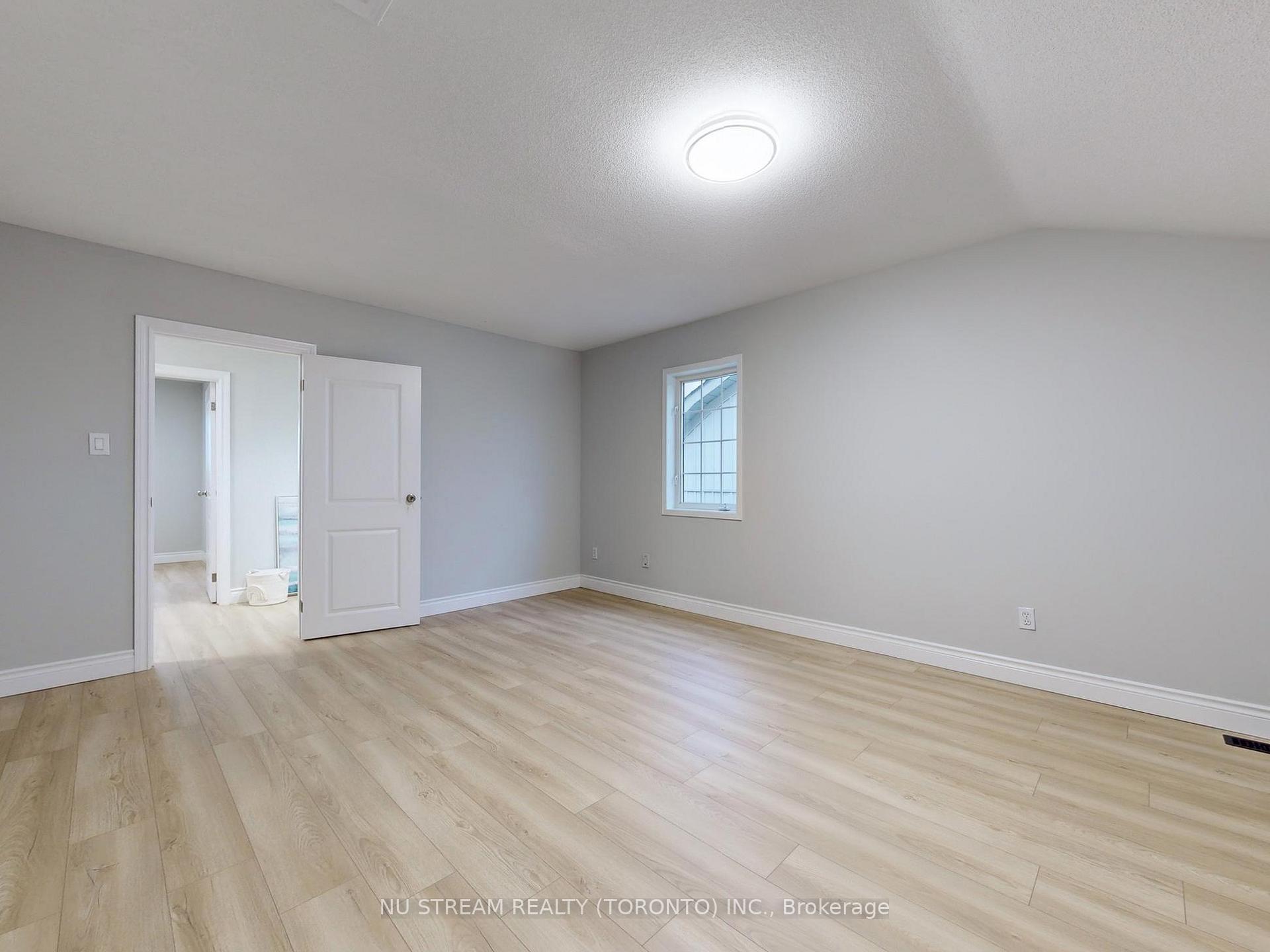 Photo 35 of 97 The Fairways, Markham, Angus Glen — HOMEH