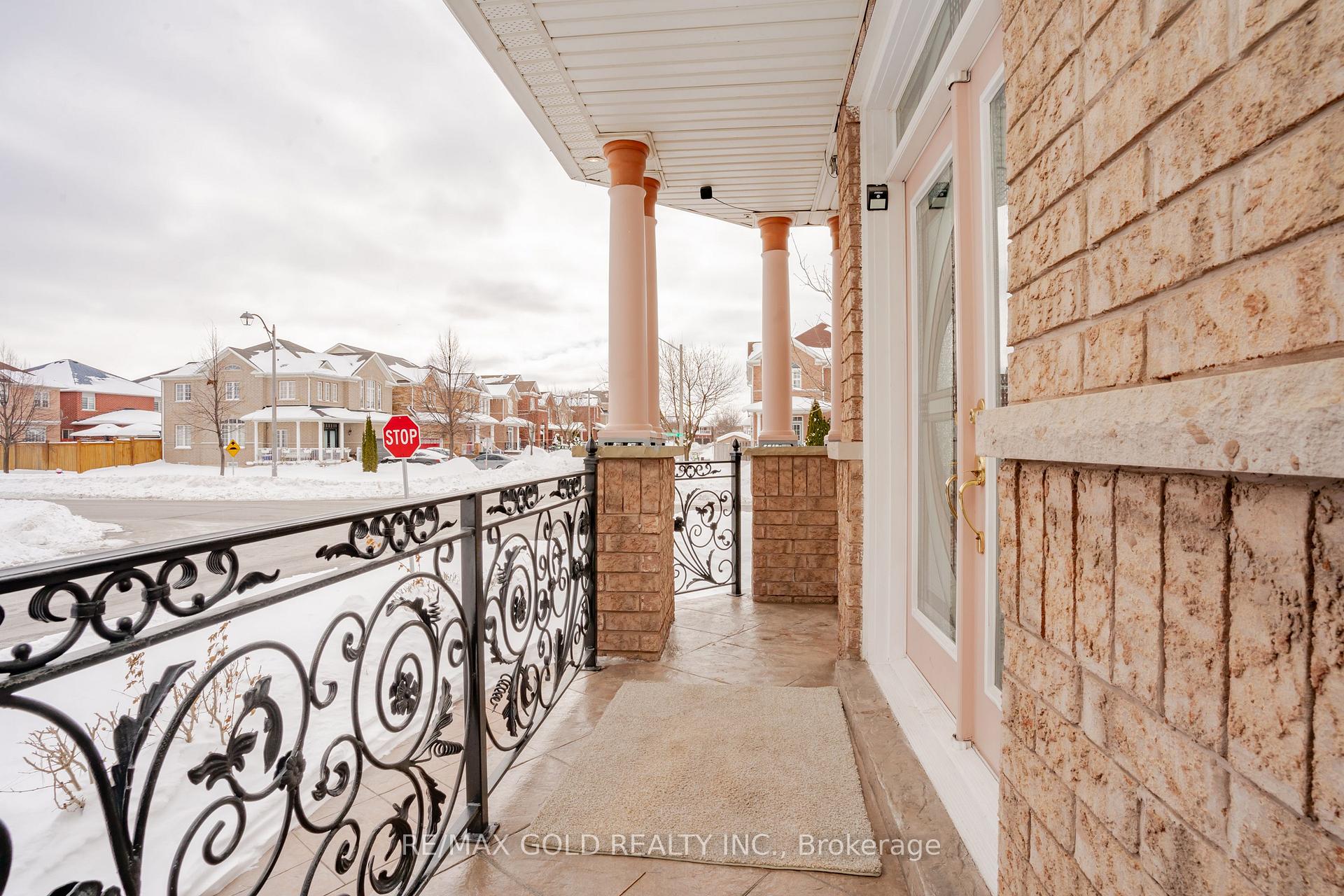 Photo 4 of 2 Pathmaster Road, Brampton, Bram East — HOMEH