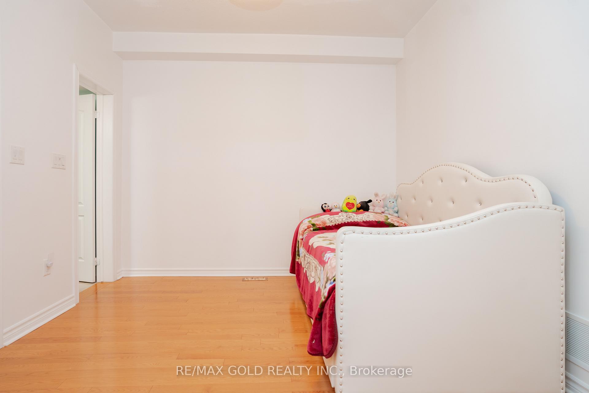 Photo 18 of 2 Pathmaster Road, Brampton, Bram East — HOMEH