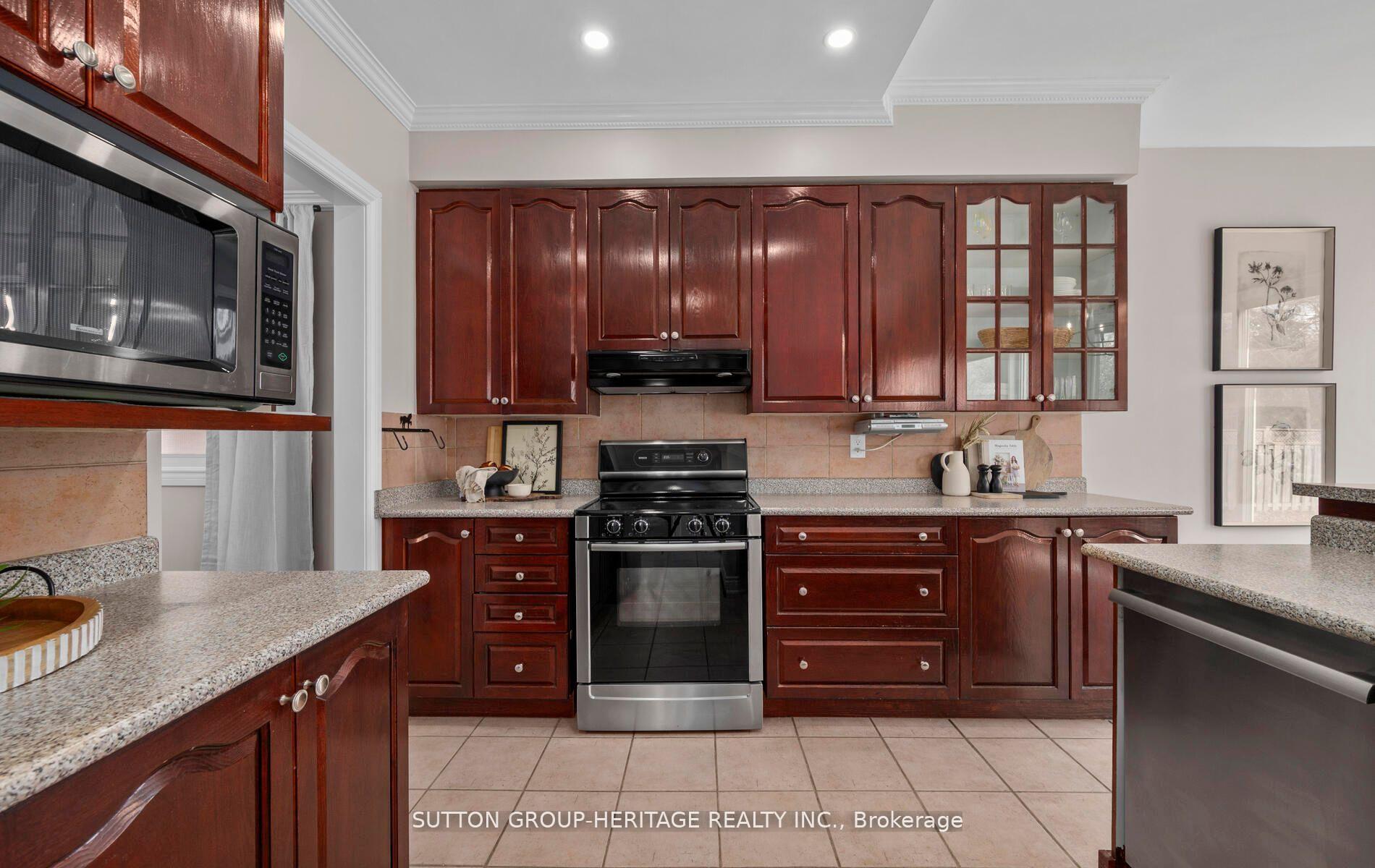 Photo 19 of 1776 Autumn Crescent, Pickering, Amberlea — HOMEH