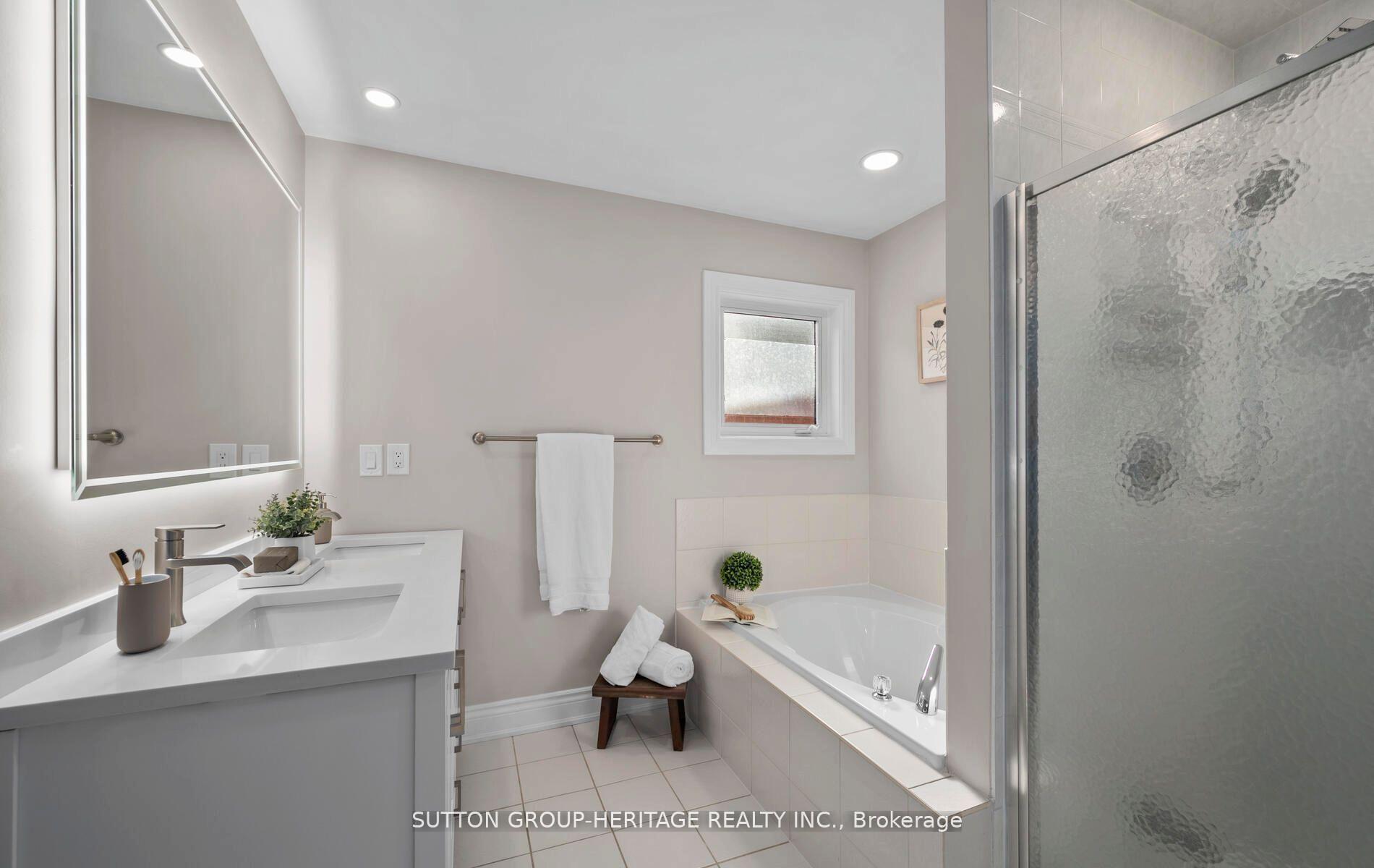 Photo 22 of 1776 Autumn Crescent, Pickering, Amberlea — HOMEH