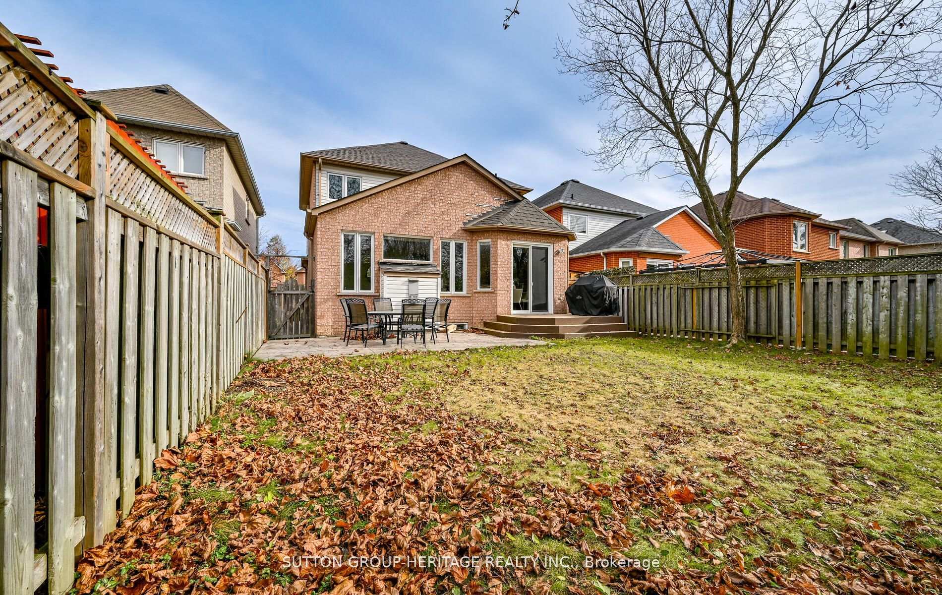 Photo 32 of 1776 Autumn Crescent, Pickering, Amberlea — HOMEH