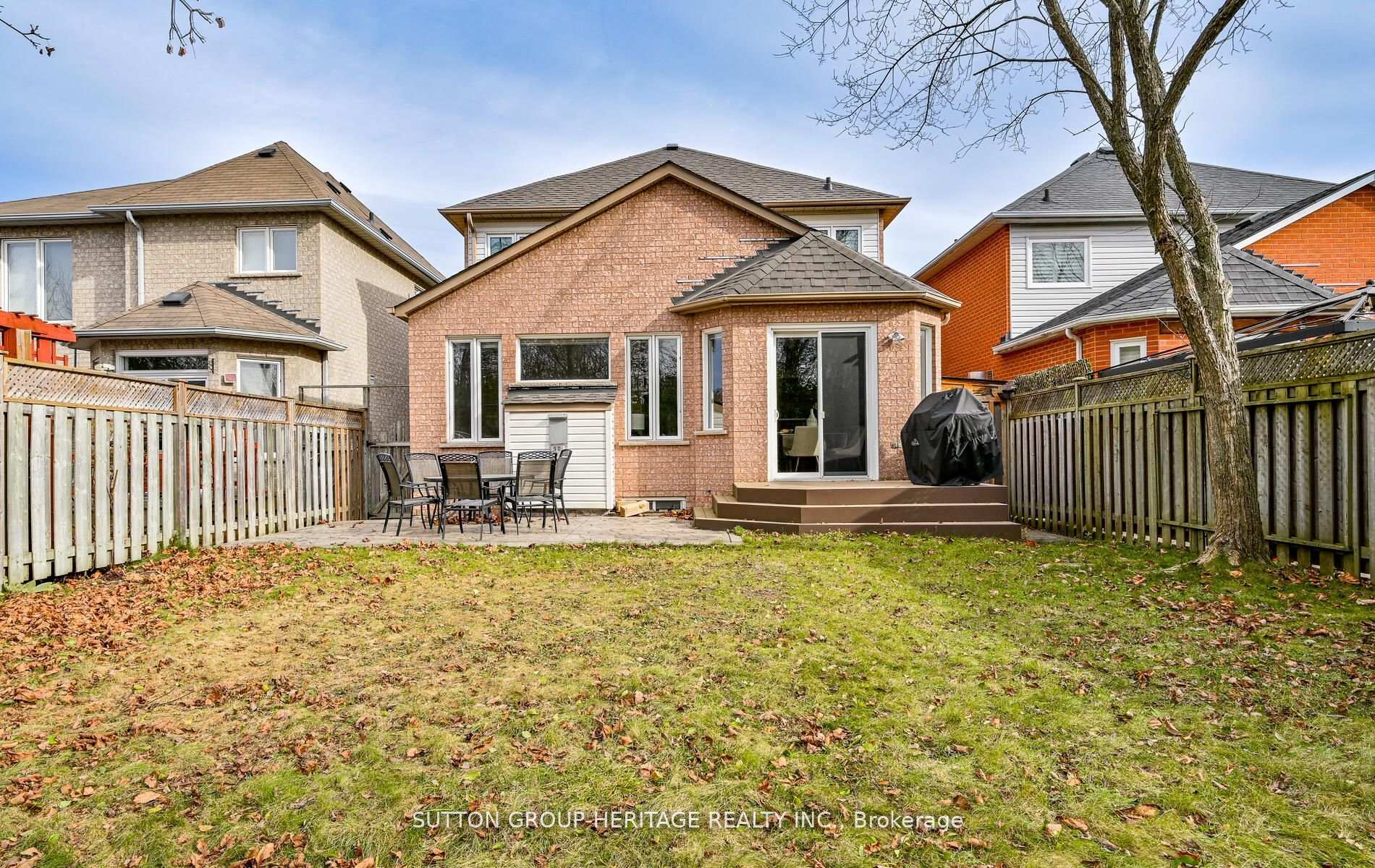 Photo 37 of 1776 Autumn Crescent, Pickering, Amberlea — HOMEH