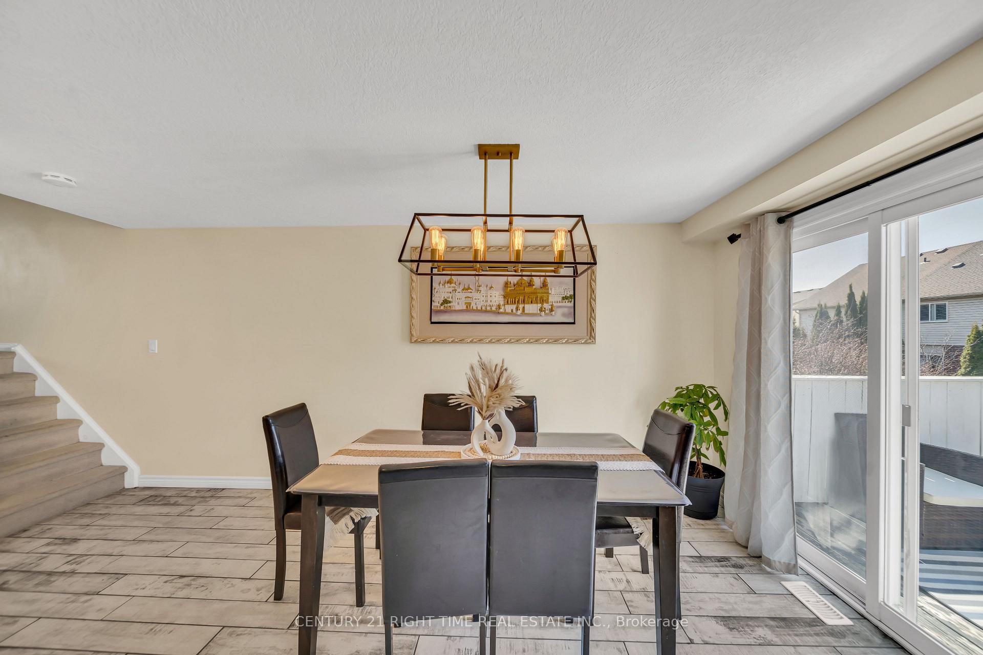 Photo 15 of 105 Max Becker Drive, Kitchener — HOMEH