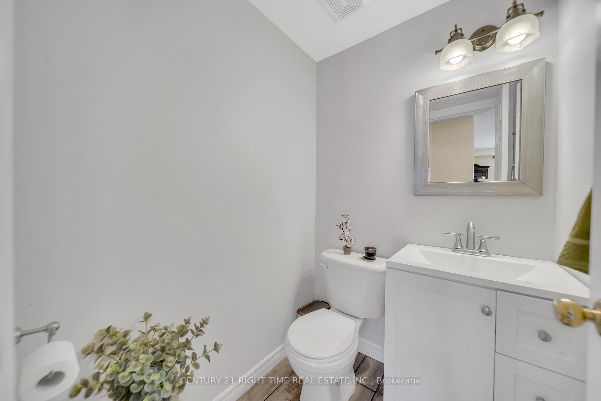 Photo 19 of 105 Max Becker Drive, Kitchener — HOMEH