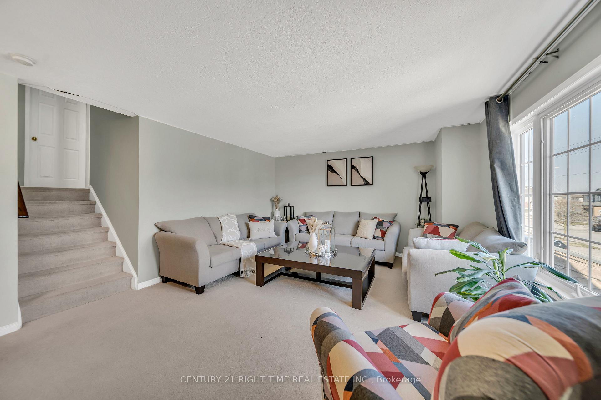 Photo 11 of 105 Max Becker Drive, Kitchener — HOMEH
