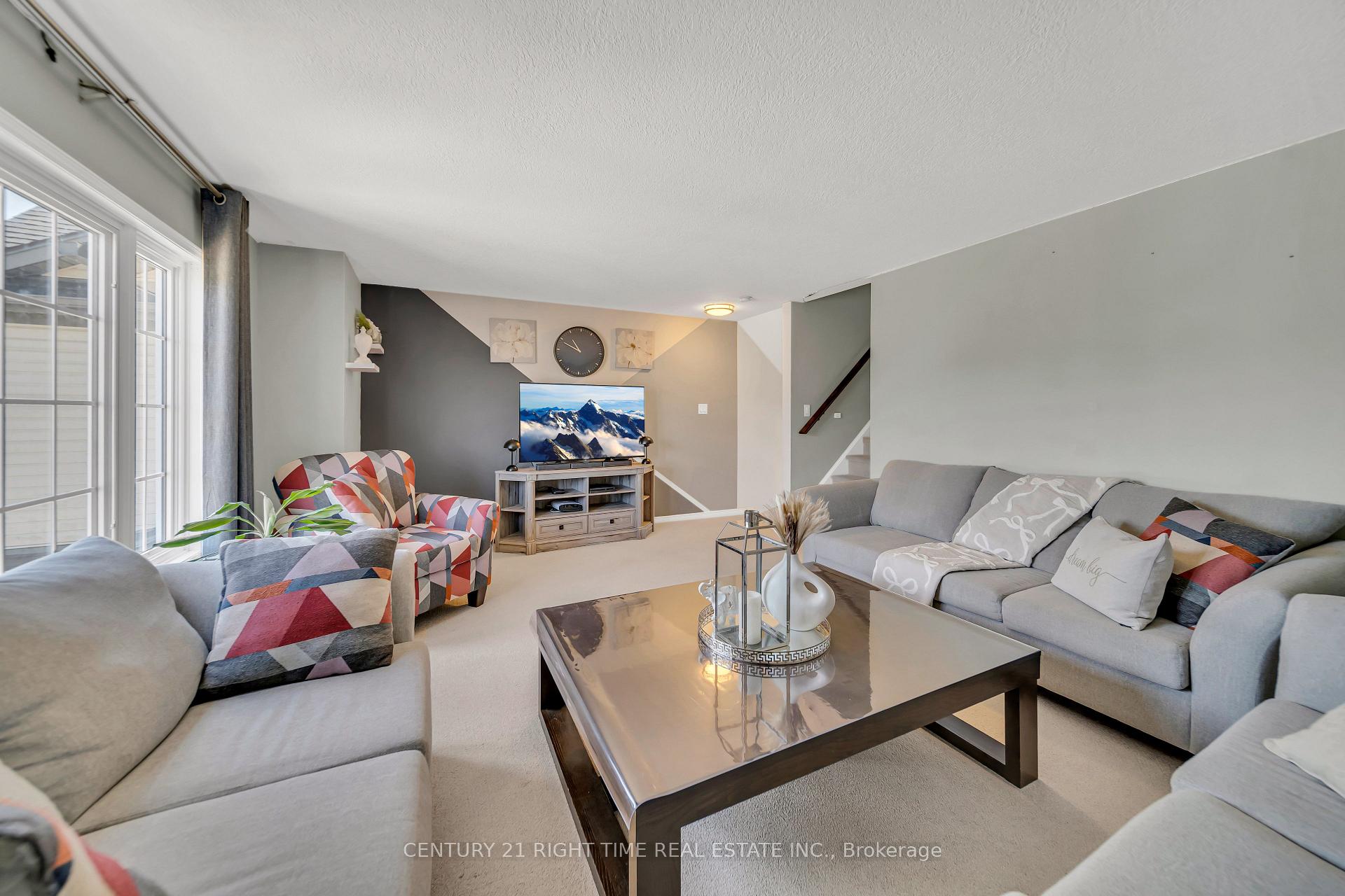 Photo 29 of 105 Max Becker Drive, Kitchener — HOMEH