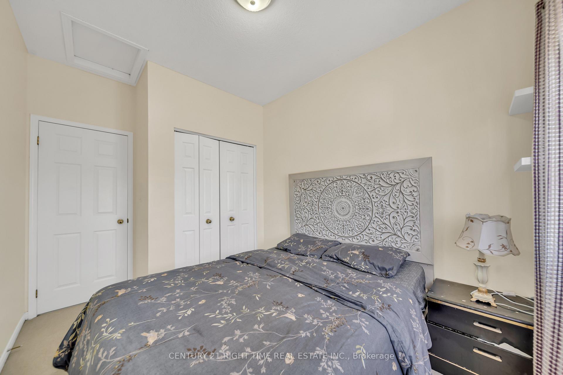 Photo 24 of 105 Max Becker Drive, Kitchener — HOMEH