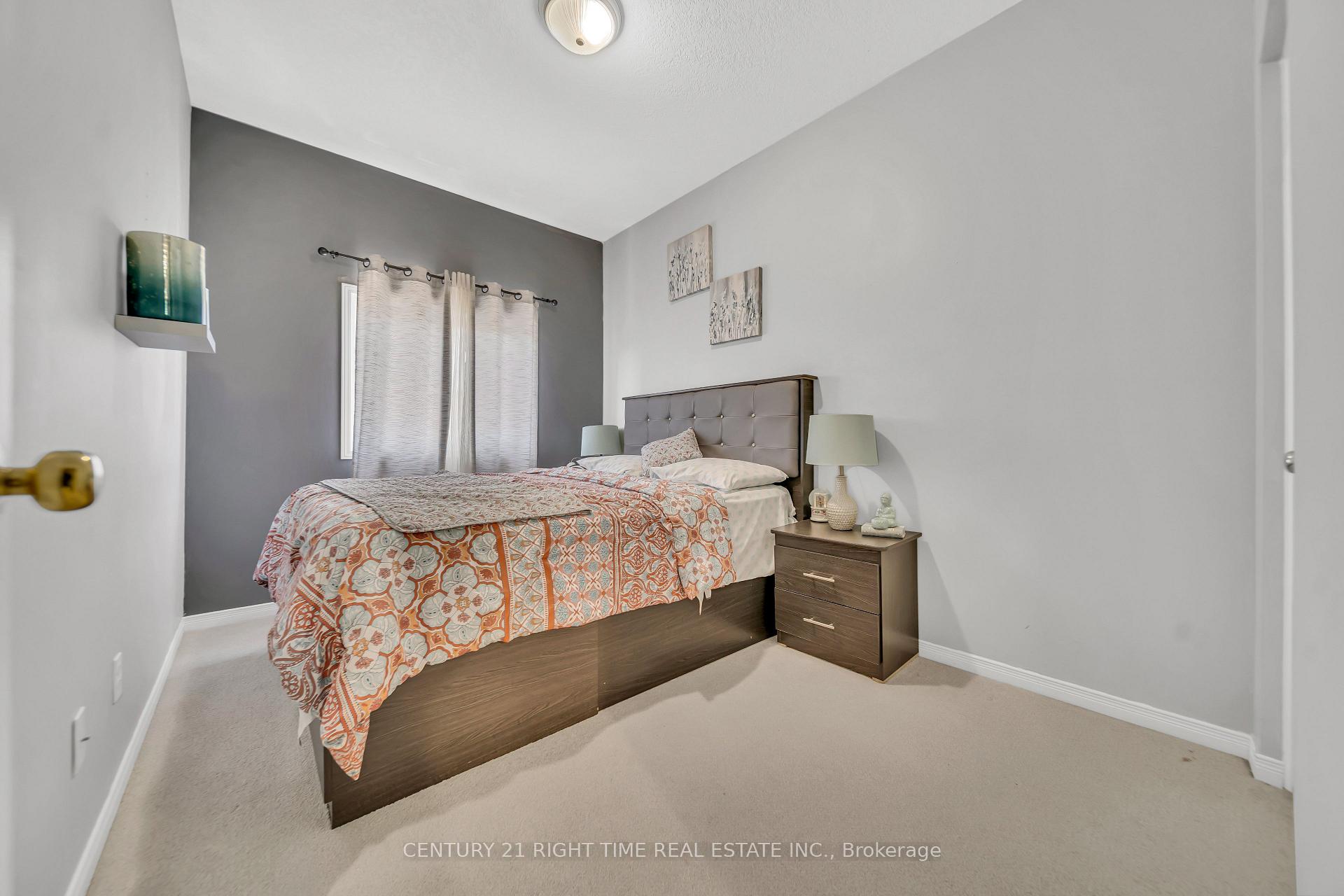 Photo 16 of 105 Max Becker Drive, Kitchener — HOMEH