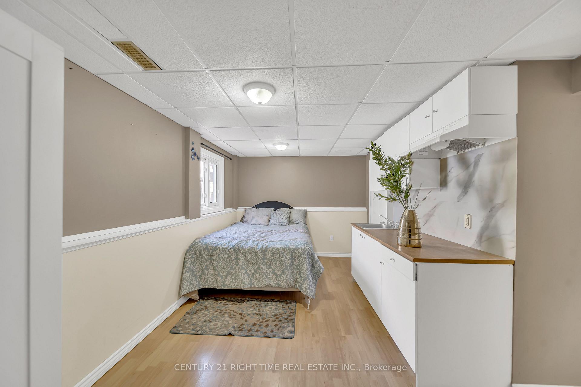 Photo 21 of 105 Max Becker Drive, Kitchener — HOMEH