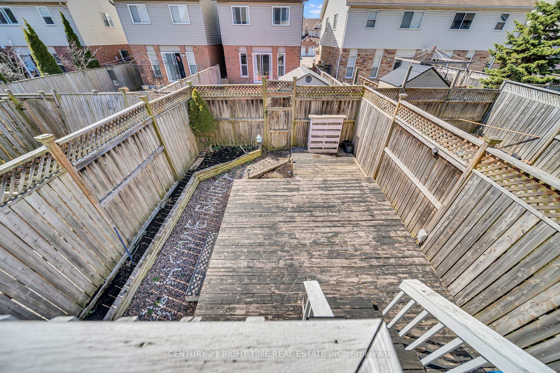 Photo 33 of 105 Max Becker Drive, Kitchener — HOMEH