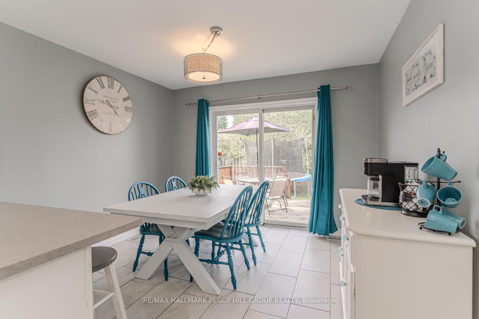 Photo 4 of 62 Nicole Marie Avenue, Barrie, East Bayfield — HOMEH