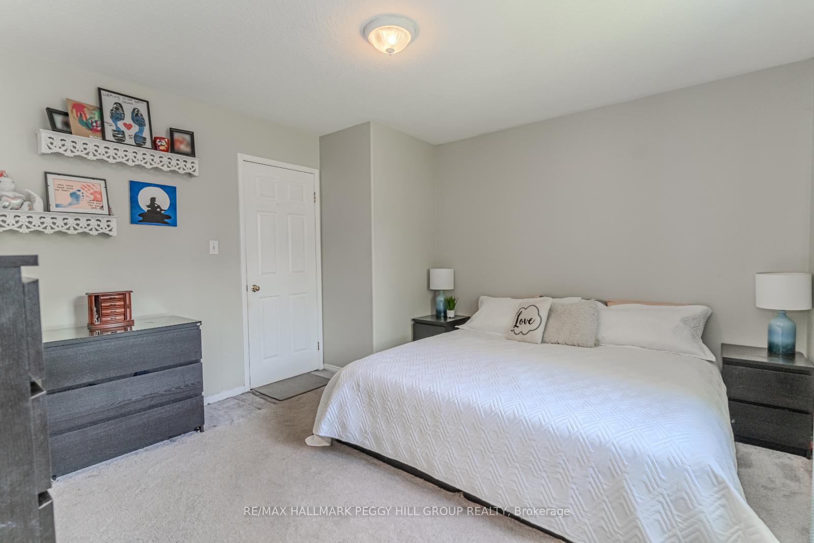 Photo 8 of 62 Nicole Marie Avenue, Barrie, East Bayfield — HOMEH